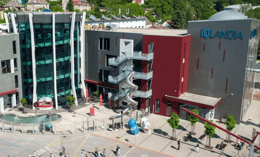 budova iqlandia