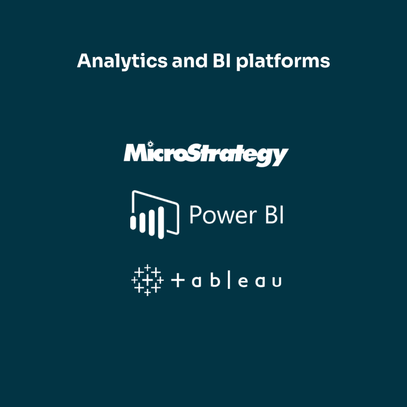 Loga analytických a BI platforem MicroStrategy, Power BI a Tableau na tmavém pozadí – přehled nástrojů pro Business Intelligence.
